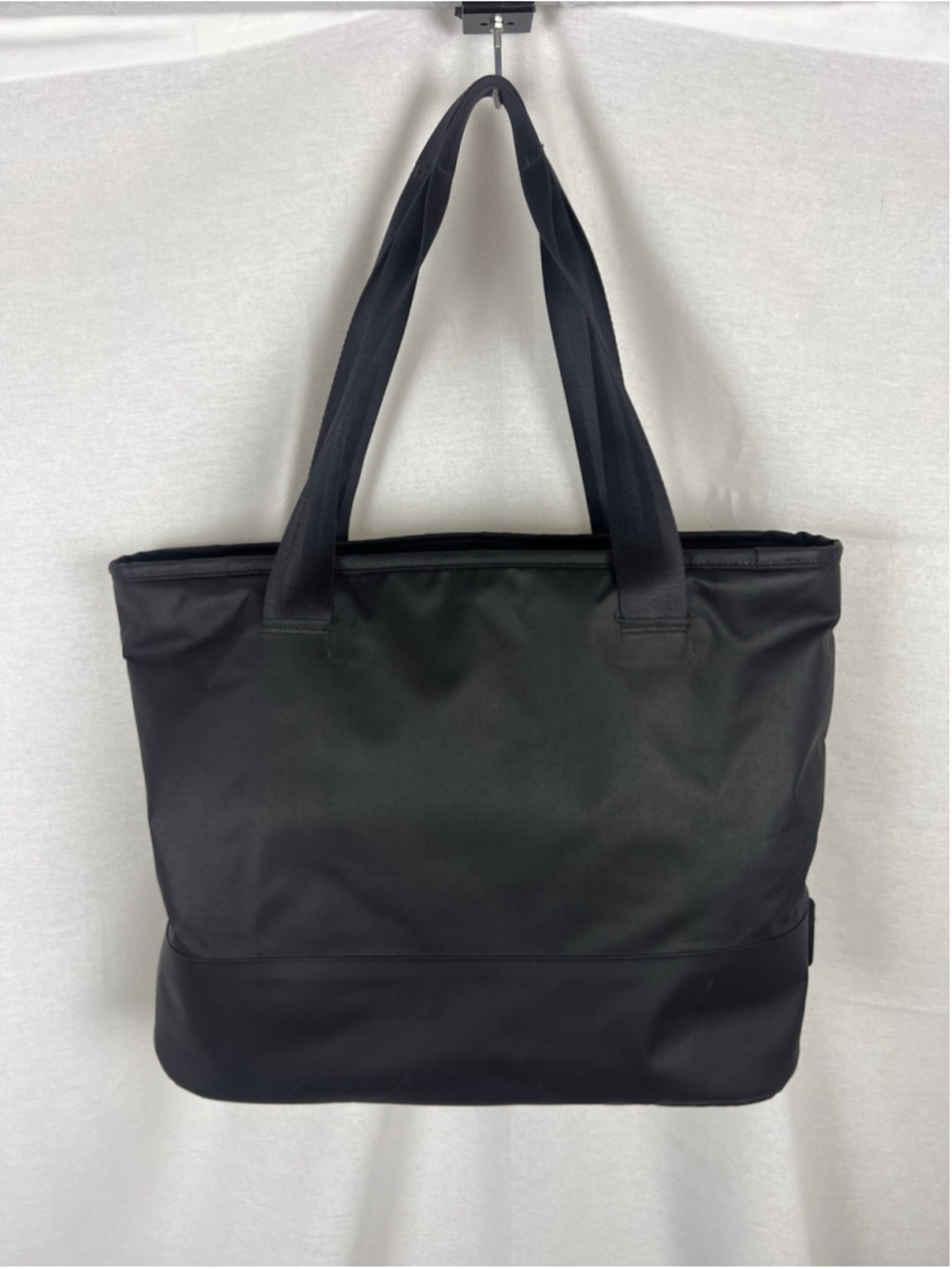 HYDROFLASK 20L Insulated Tote Large Waterproof Cooler Bag Keeps Food Fresh Used - Picture 3 of 7